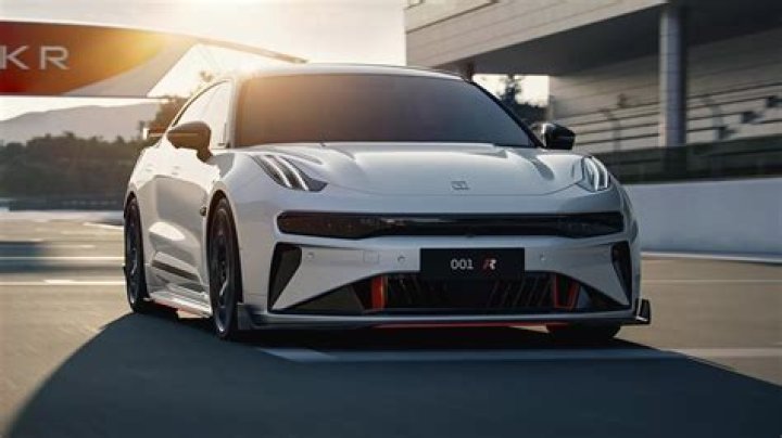 极氪001 FR正式上市 售价76.9万元起-新华网