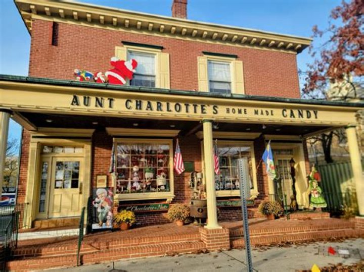 #2,428 Aunt Charlotte.
– Laurel Mercantile