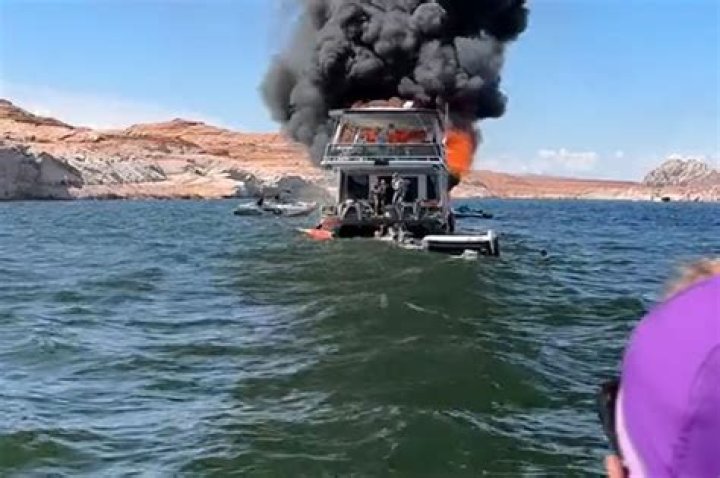 2-month-old among 25 who jumped into water after houseboat fire at Lake Powell
