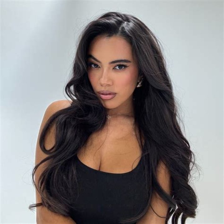 Adelaine Morin Age, Parents, Wiki, Bio, Height, Ethnicity, Hair, Family