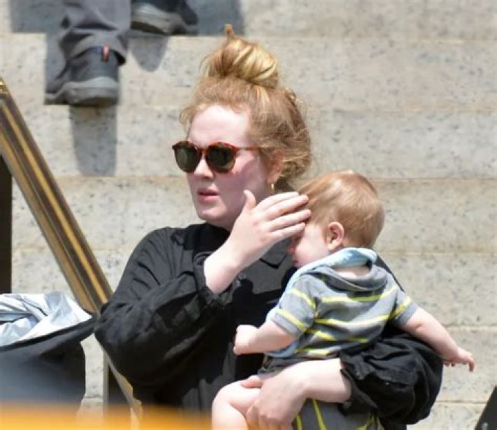 Adele Et Son Fils Angelo
