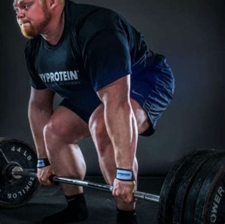 Bodybuilding and Powerlifting Differences | the Zone