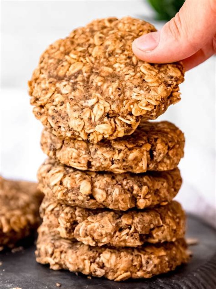 Date and Almond Protein Cookies| Recipes