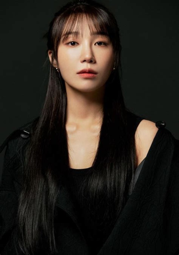 Eunji: Profile, Age, Weight, Height, Facts