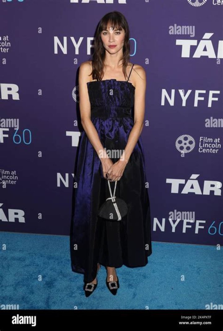 Everything You Need to Know about Actress Sydney Lemmon