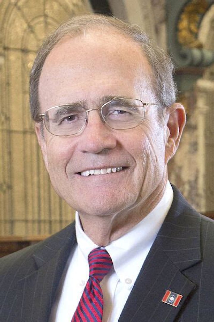 Hosemann appoints 10 Dems to committee chairmanships | Free News