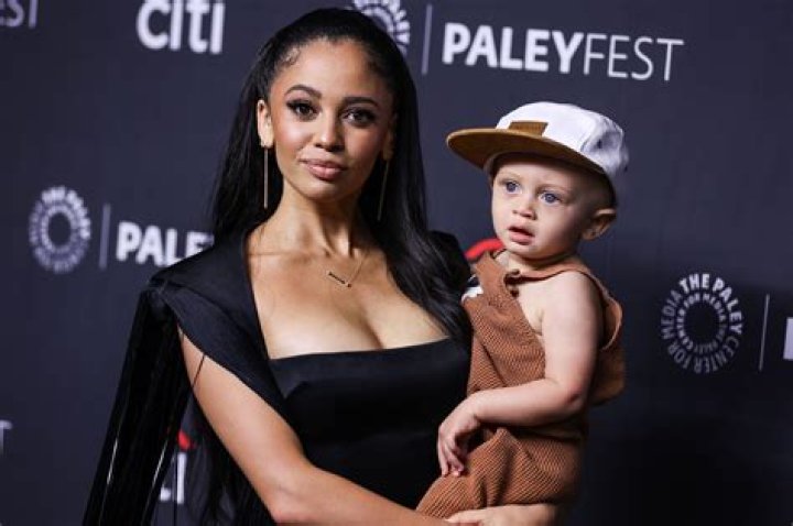 Info On Vanessa Morgan's Parents, Siblings And Ethnicity