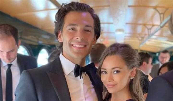 Instagram, Birthday & Net Worth of the Dancer-Turned-Realtor!