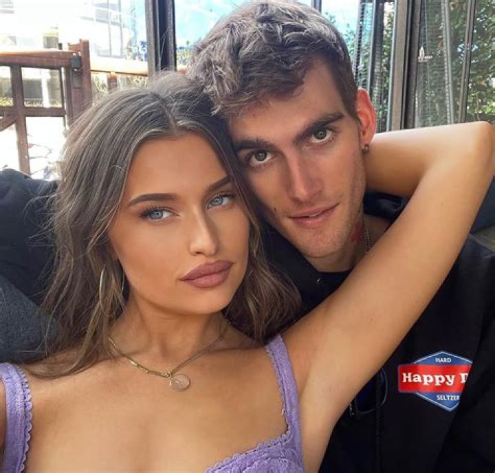 Is Lexi Rivera Dating A Boyfriend In 2022? Know All