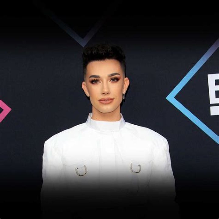 James Charles - Bio, Net Worth, Height
