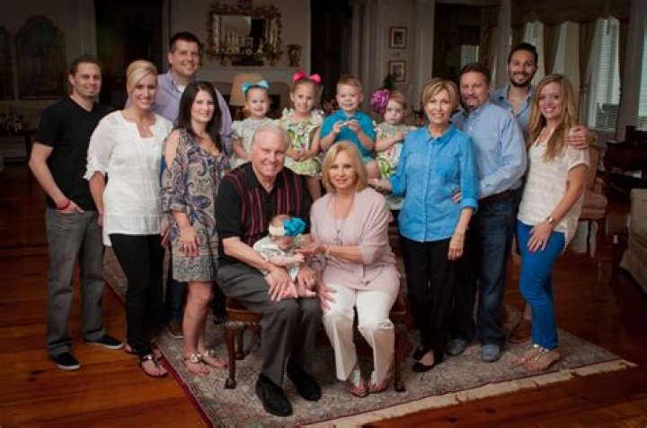 Joseph Larson Wife, Age, Parents (Wiki Biography) Married, Age, Baby