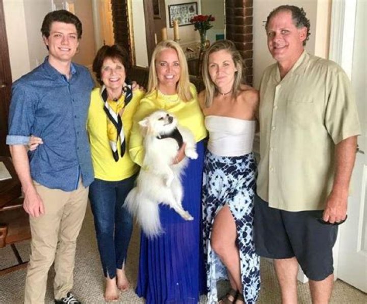 Kathy Wolf HSN, Wiki, Age, Bio, Husband, Married, Wikipedia, Photos