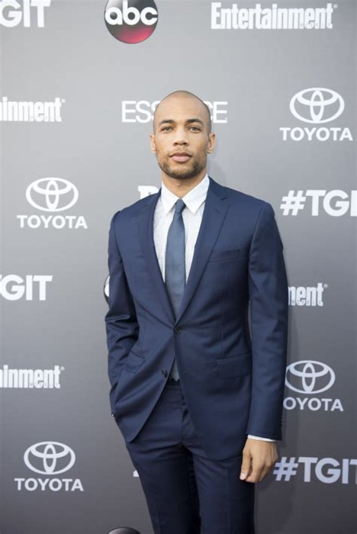 Kendrick Sampson - Bio, Net Worth, Height