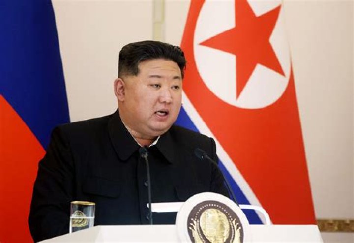 Kim Jong-un - Bio, Net Worth, Height