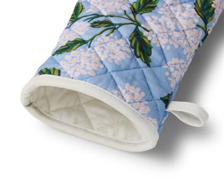 LMCo. Quilted Oven Mitt
– Laurel Mercantile
