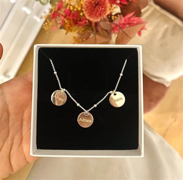 Los Collares Letras - Los Collares Traducciones