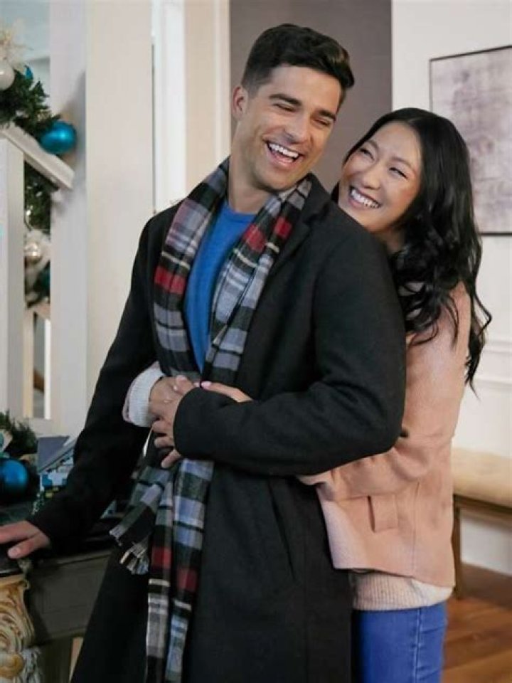 Markian Tarasiuk's Dating Life With Partner Lauren Jackson