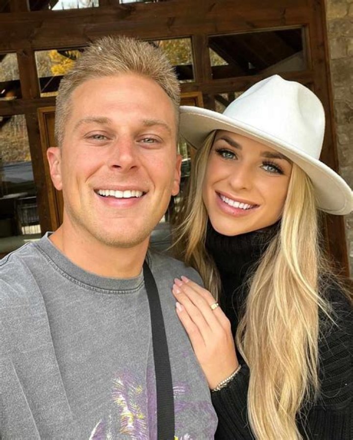 Max Strong | Wiki, Bio, Siesta Key, MTV, Kelsey Owens, Net Worth, Animals