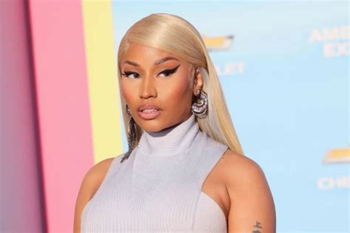 Nicki Minaj - Bio, Net Worth, Height