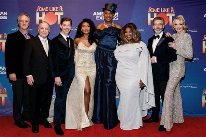 "Some Like It Hot Mess" Review