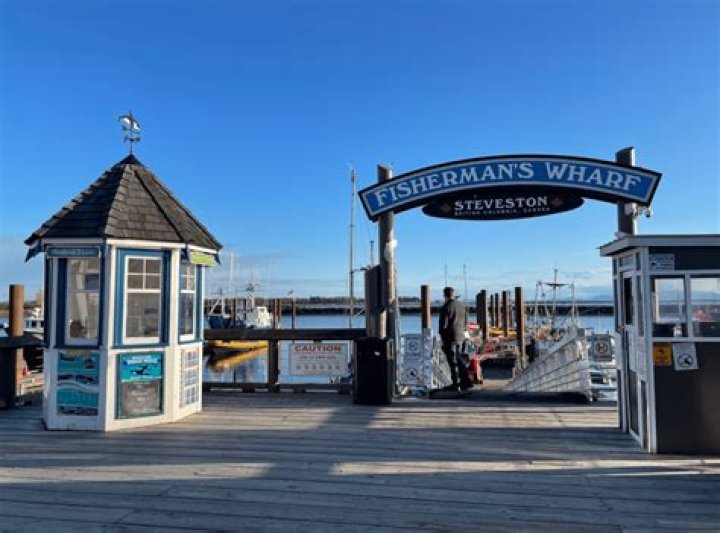 Steveston Fisherman's Wharf adopts stricter safety measures to reduce spread of COVID-19 - Xinhua