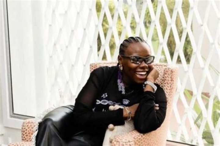 Teni Apata Biography, age, songs, parents, career, net worth