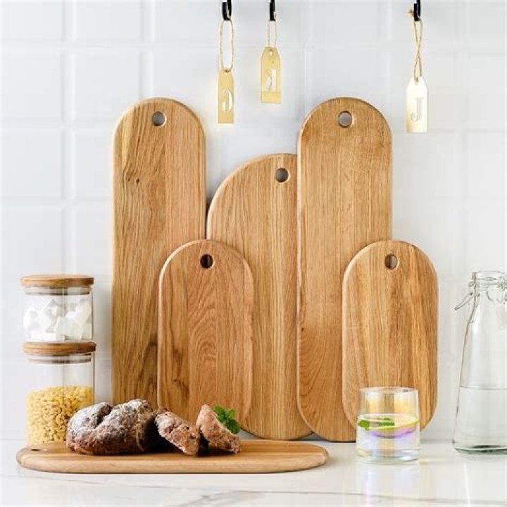 White Oak Bread Board
– Laurel Mercantile