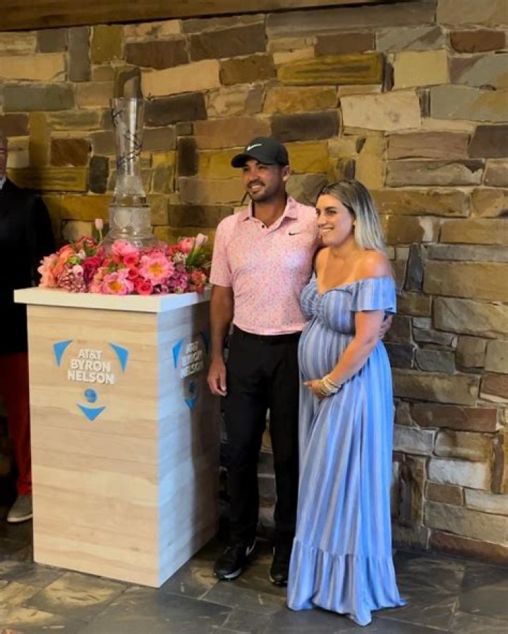 Who Is Jason Day’s Wife Ellie Harvey? Wiki, Age, Birthday, Instagram, Twitter